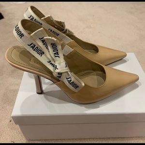 J’dior slingback pump